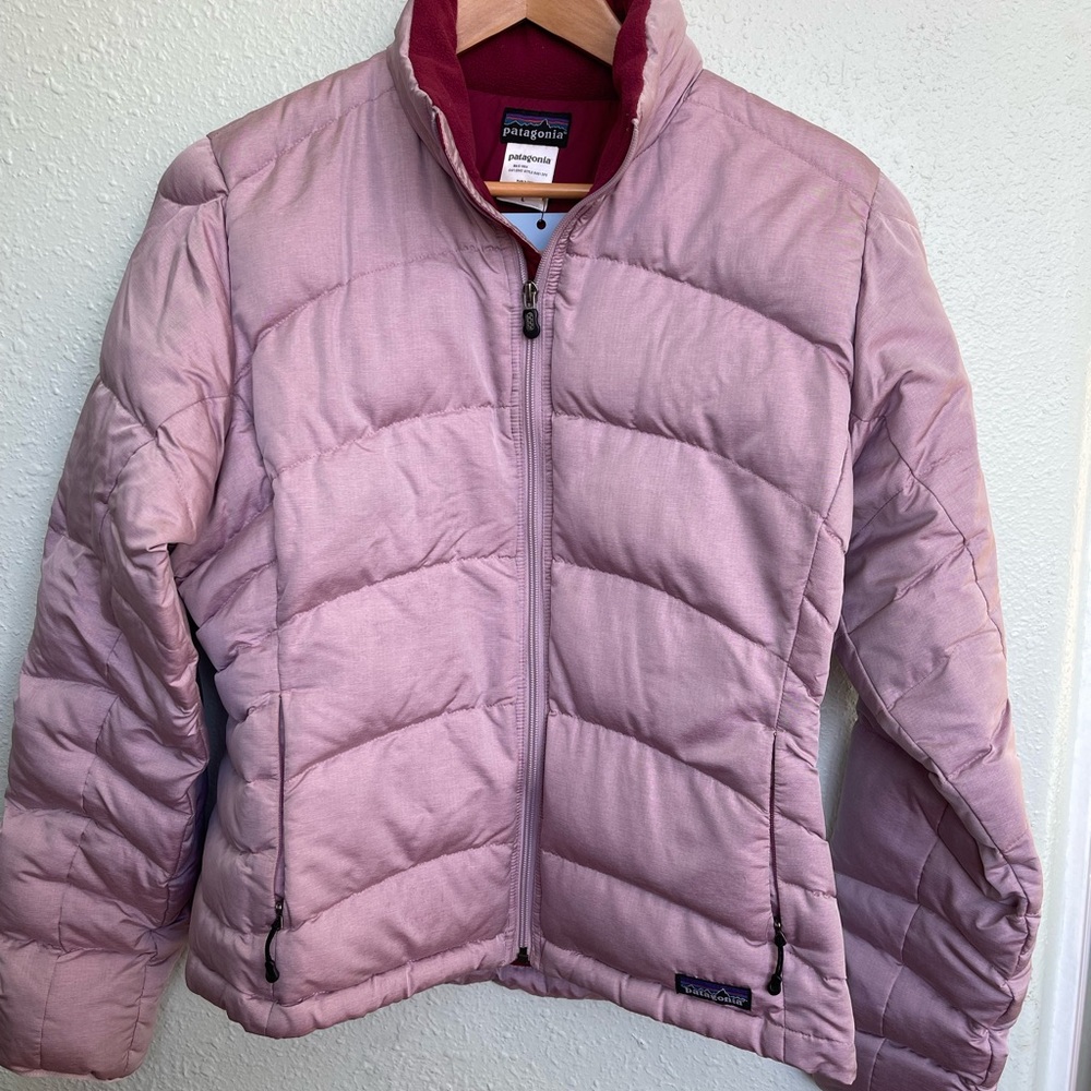 Patagonia Women's Light Pink Puffer Jacket